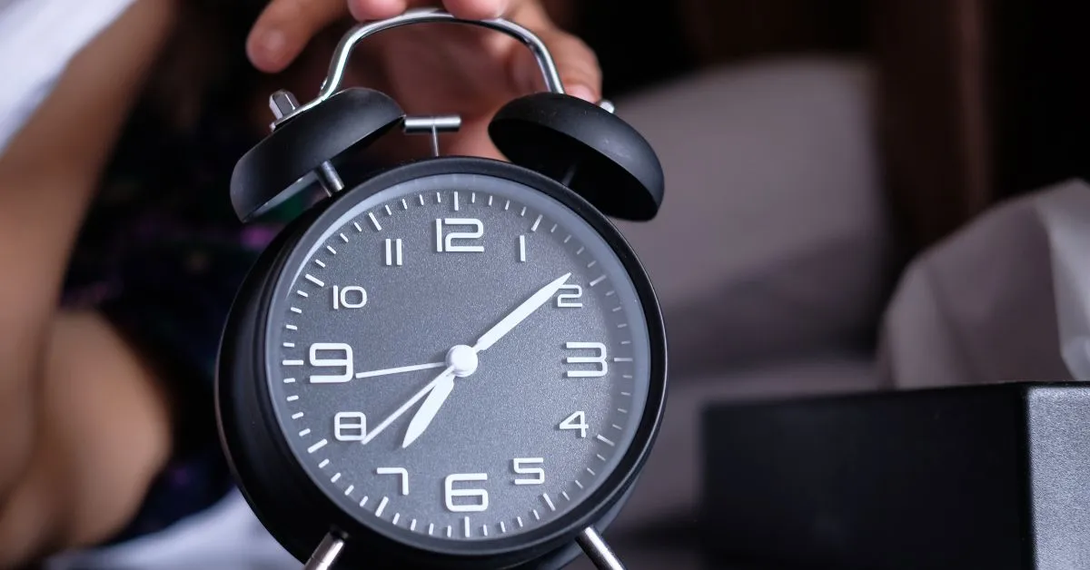 Relógio simbolizando o prazo e a validade de contratos no Direito Civil