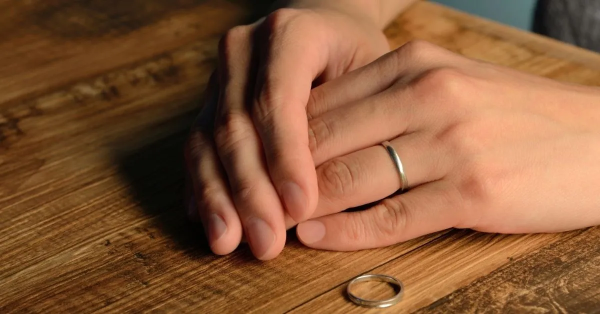 Partilha de dívidas no divórcio envolvendo cartão de crédito, empréstimos e financiamentos